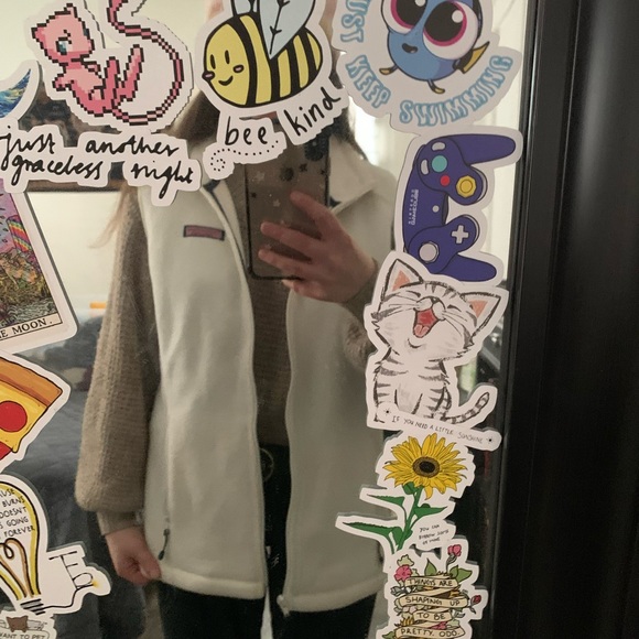 ✨ Vineyard Vines Size Medium Vest ✨ - Picture 5 of 7